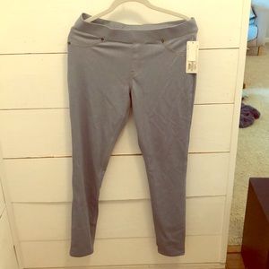 NWT🎉 Utopia by HUE Denim Leggings